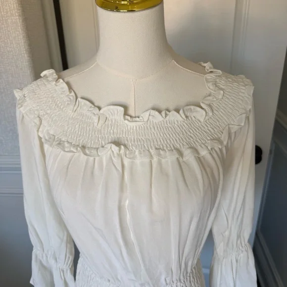 NWT Entro White Ruffle Off-Shoulder Statement Sleeve Women's Cream Dress Small - Picture 4 of 9
